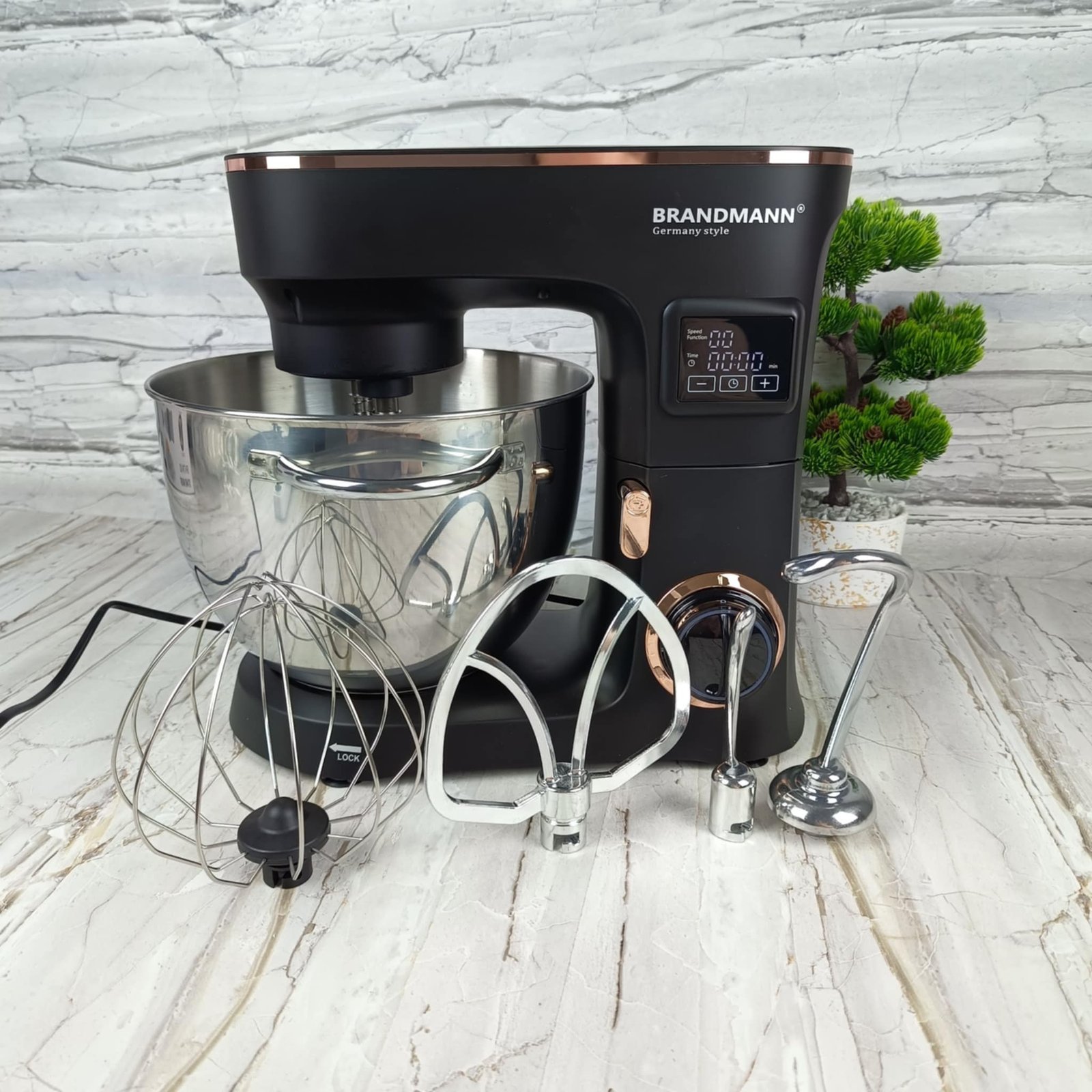 Pétrin Double Crochet 8L 2000W 6 Vitesses Brandmann Noir – Image 2